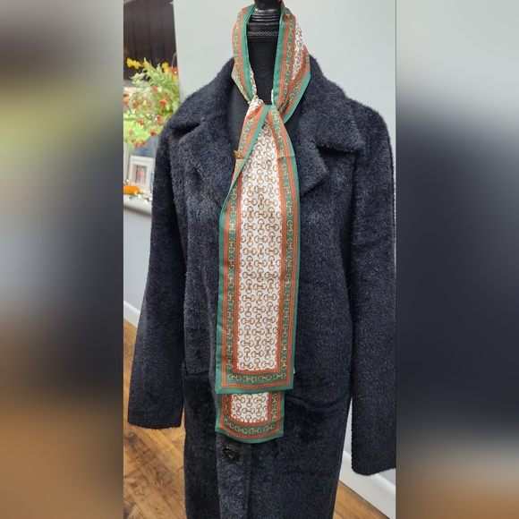 Chain Link Print Scarf 58 inches long - Picture 4 of 9